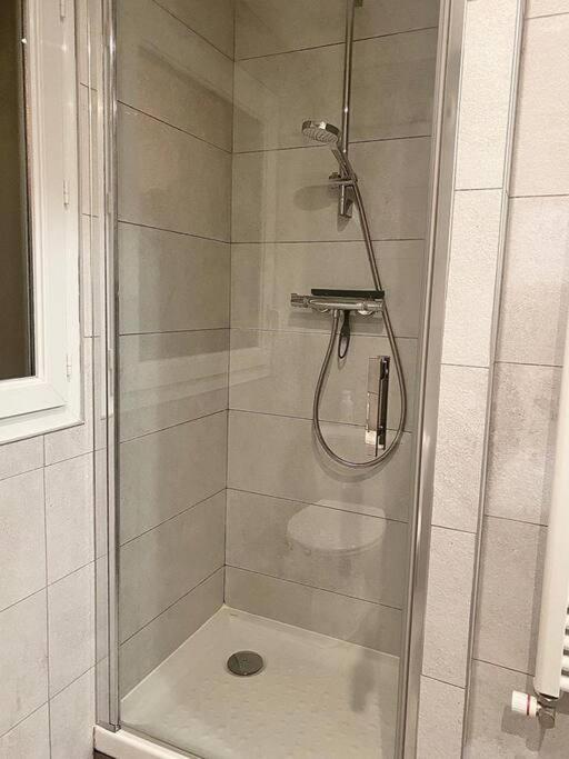 Joli T2 Dans Appartement *